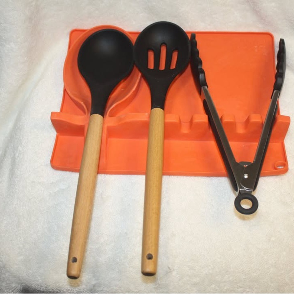 Black and Orange Kitchen Utensil Set